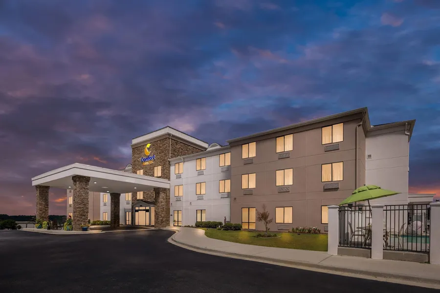 Comfort Suites Cullman I-65 Exit 310 hotel detail image 6