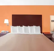 Days Inn by Wyndham Moulton hotel detail image 3