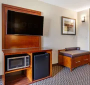 Comfort Suites Escanaba West hotel detail image 5