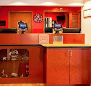 Econo Lodge Menomonie On The Bay hotel detail image 3