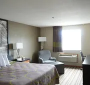 Super 8 by Wyndham Watseka hotel detail image 5