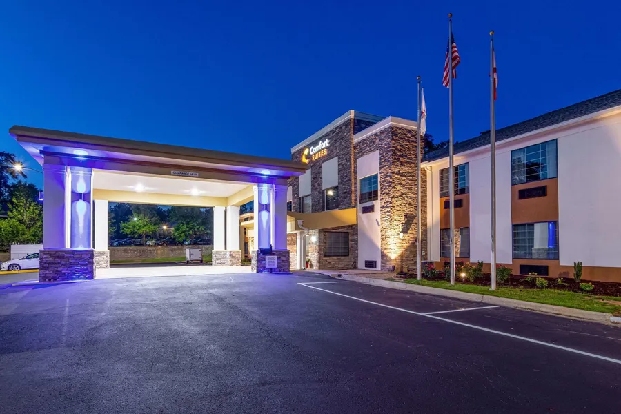 Comfort Suites Eufaula North hotel detail image 6