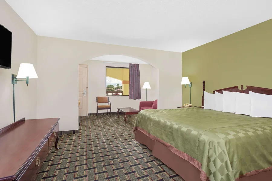 Days Inn by Wyndham Eufaula AL hotel detail image 6