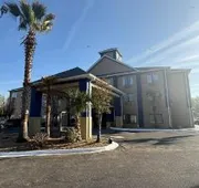 Clarion Pointe Jesup hotel detail image 5