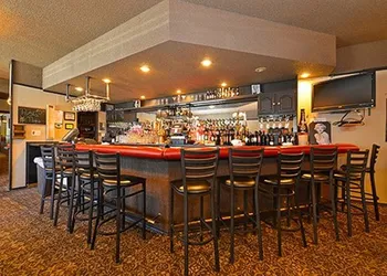 Econo Lodge hotel thumbnail 2