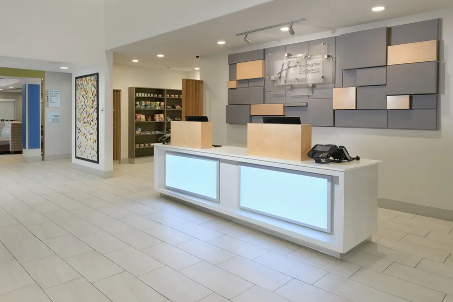 Holiday Inn Express Hotel & Suites Magnolia-Lake Columbia by IHG hotel detail image 2