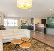 Quality Inn & Suites Airport hotel detail image 7
