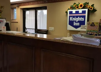 Knights Inn Newport hotel thumbnail 5