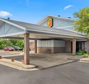 Super 8 by Wyndham Harrison AR hotel detail image 3