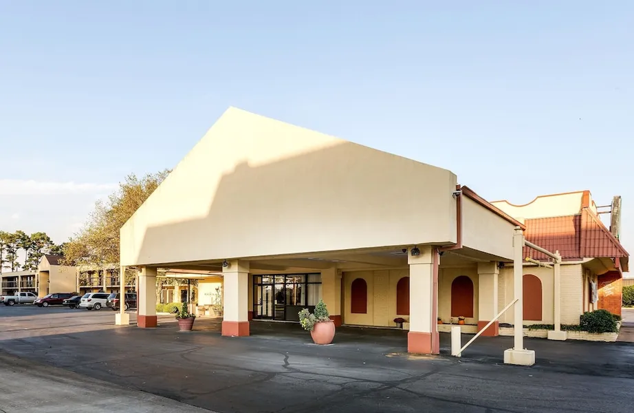 Quality Inn Blytheville hotel detail image 2