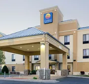 Comfort Inn & Suites Hutchinson hotel detail image 4