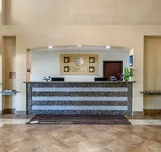 Comfort Inn & Suites near Bethel College hotel detail image 3