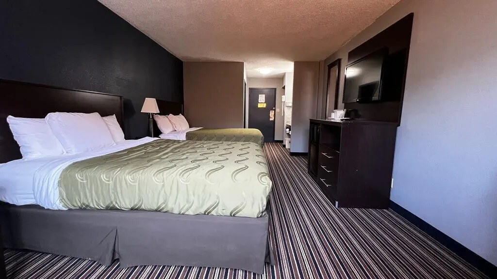 Colby Inn and Suites hotel detail image 6