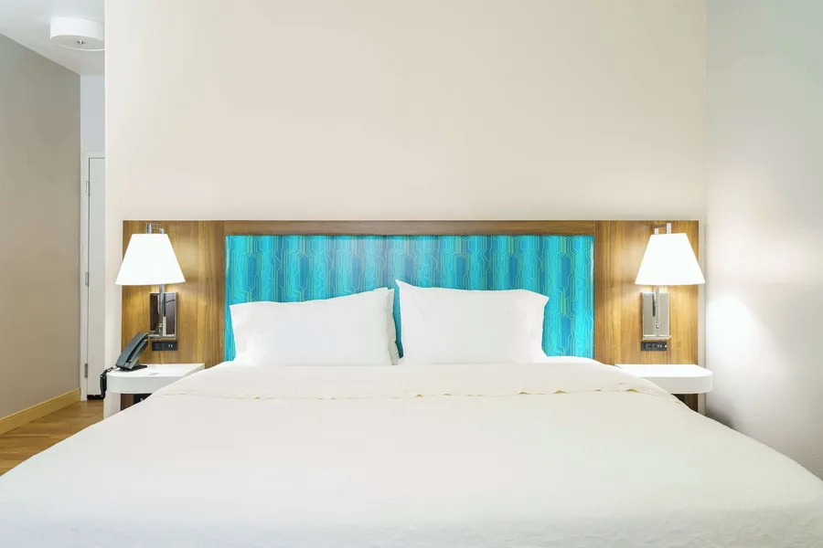 Hampton Inn Garden City hotel detail image 6