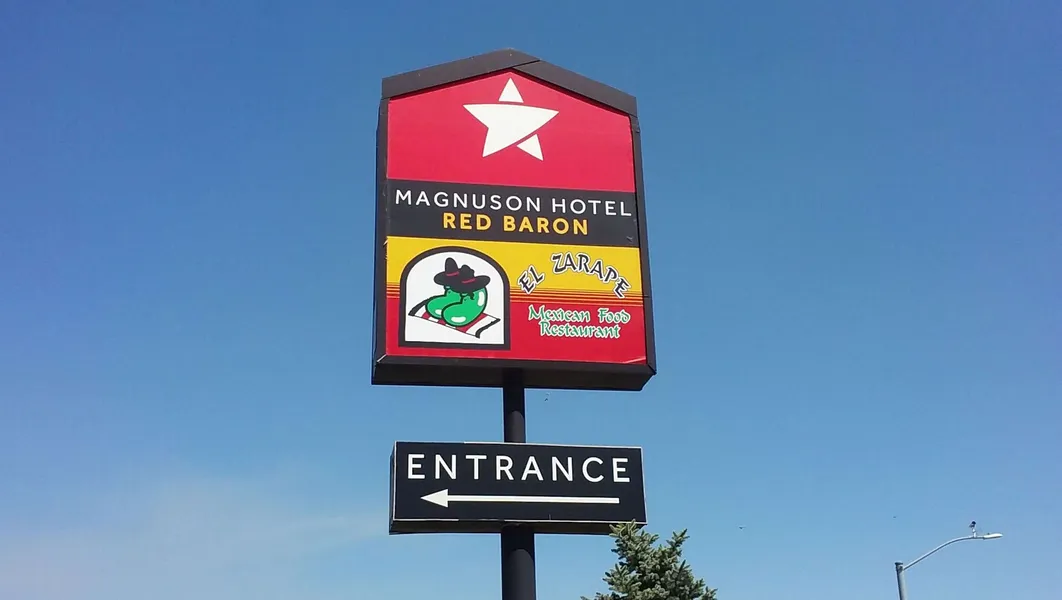 Magnuson Hotel Red Baron hotel detail image 2