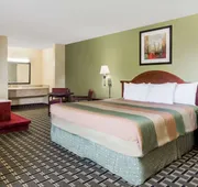 Days Inn by Wyndham Blakely hotel detail image 7