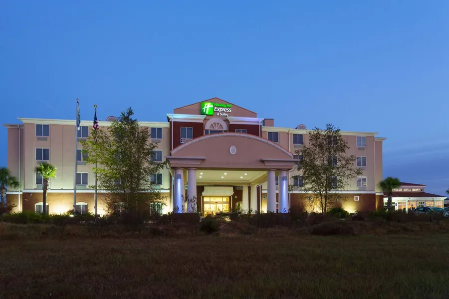 Holiday Inn Express and Suites Moultrie by IHG hotel detail image 2