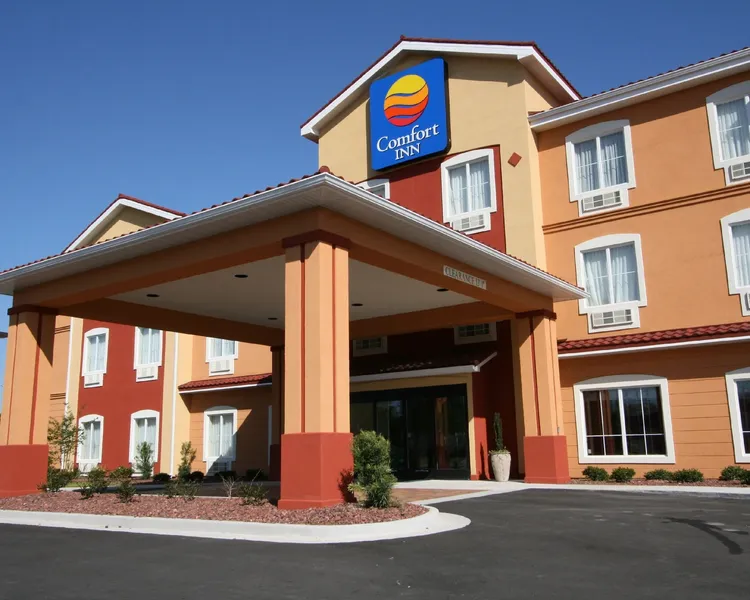 Comfort Inn Blackshear Hwy 84 hotel detail image 2