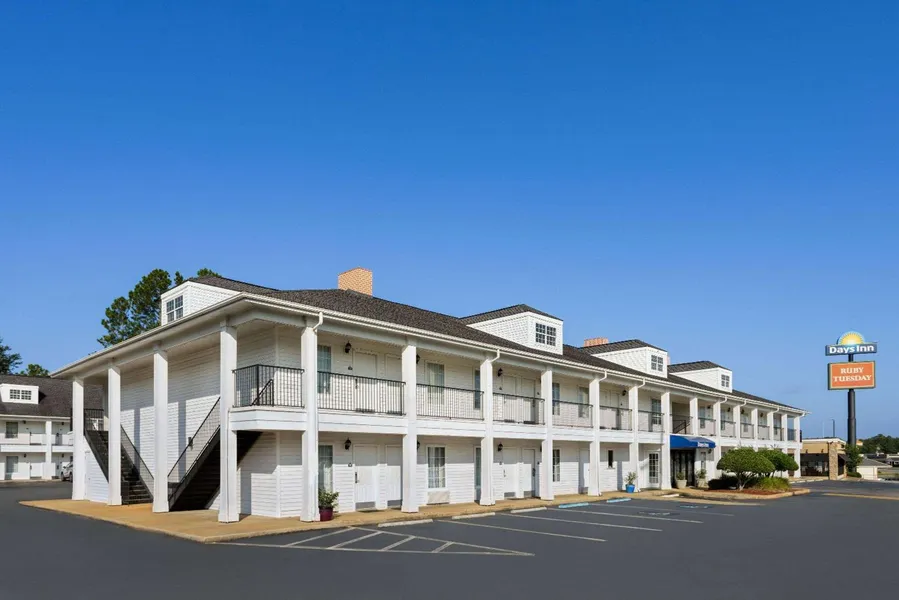 Days Inn by Wyndham Americus hotel detail image 2