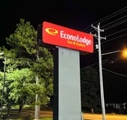 Econo Lodge Inn & Suites Centerville hotel detail image 4