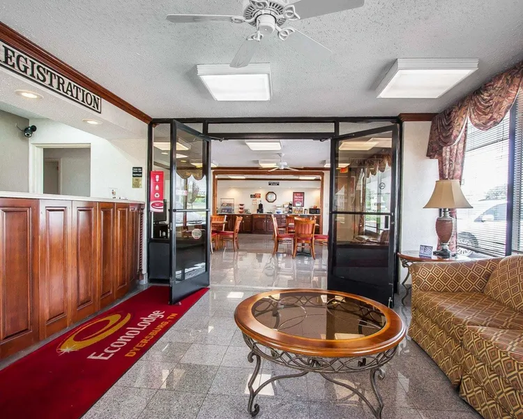 Econo Lodge Dyersburg I-155 hotel detail image 6