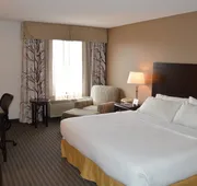 Holiday Inn Express & Suites Winner by IHG hotel detail image 7