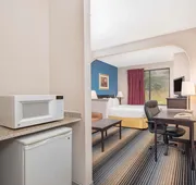 Baymont by Wyndham Laurel hotel detail image 7