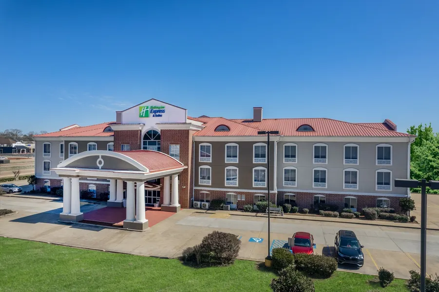Holiday Inn Express Hotel & Suites Magee by IHG hotel detail image 2