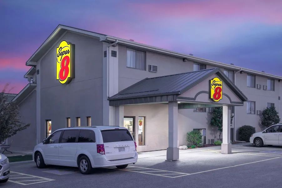 Super 8 by Wyndham Willmar hotel detail image 2