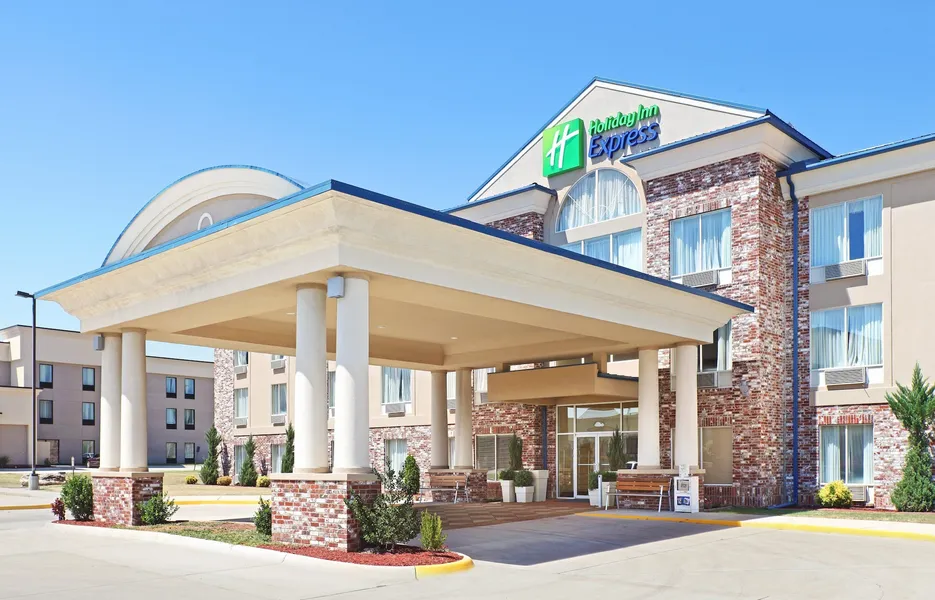 Holiday Inn Express Hotel & Suites Mountain Home by IHG hotel detail image 2