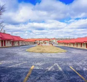 Ozark Junction mountain view by OYO hotel detail image 5
