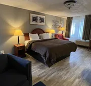 Ozark Inn & Suites hotel detail image 3