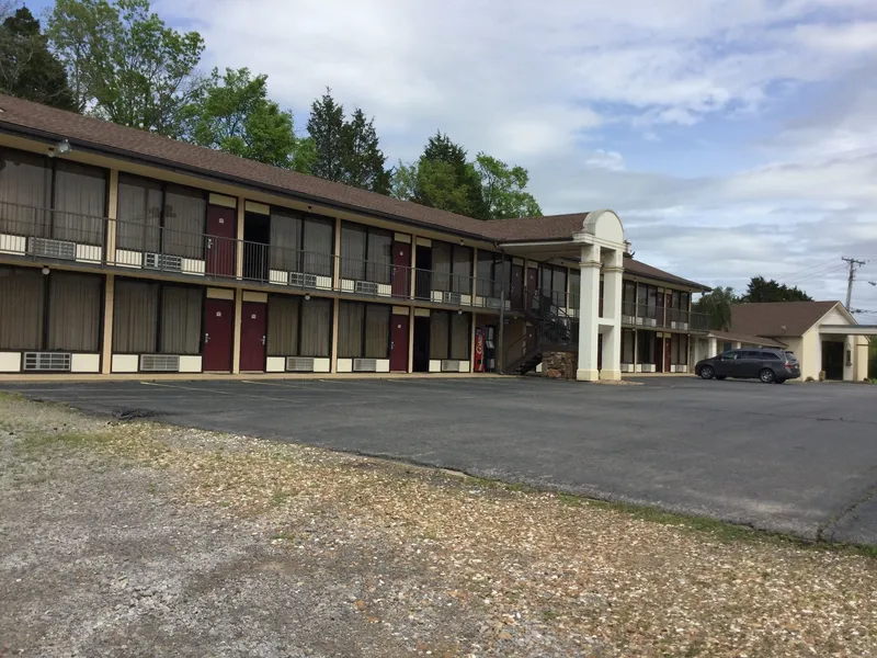Sunset Inn Clarksville hotel detail image 6