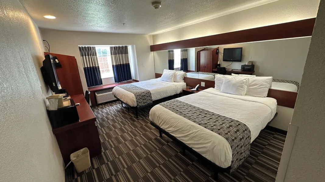Microtel Inn & Suites by Wyndham Miami hotel detail image 6