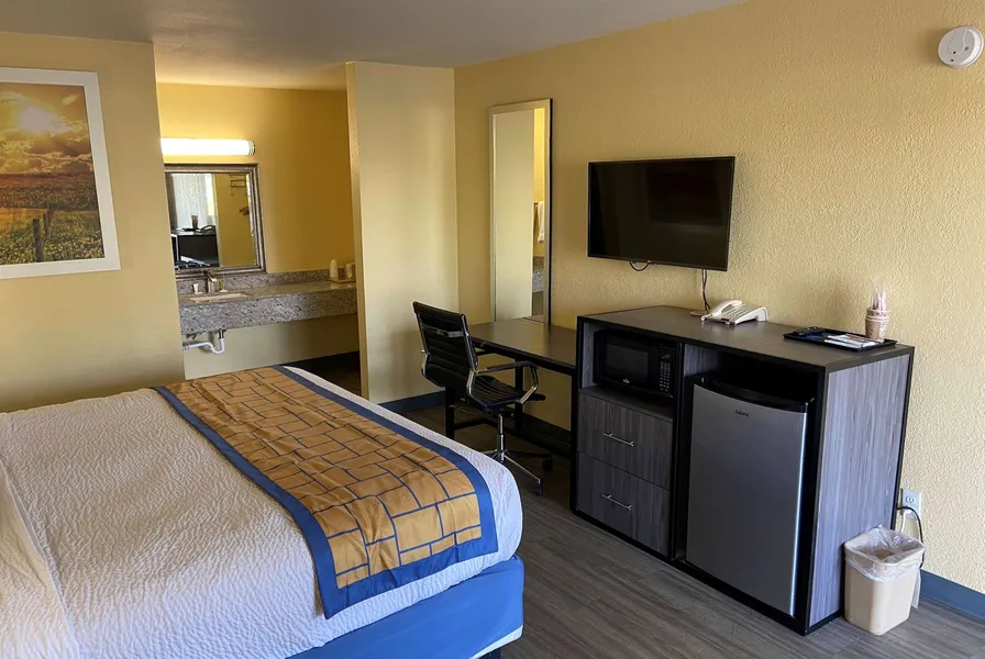 Days Inn by Wyndham Okmulgee hotel detail image 6