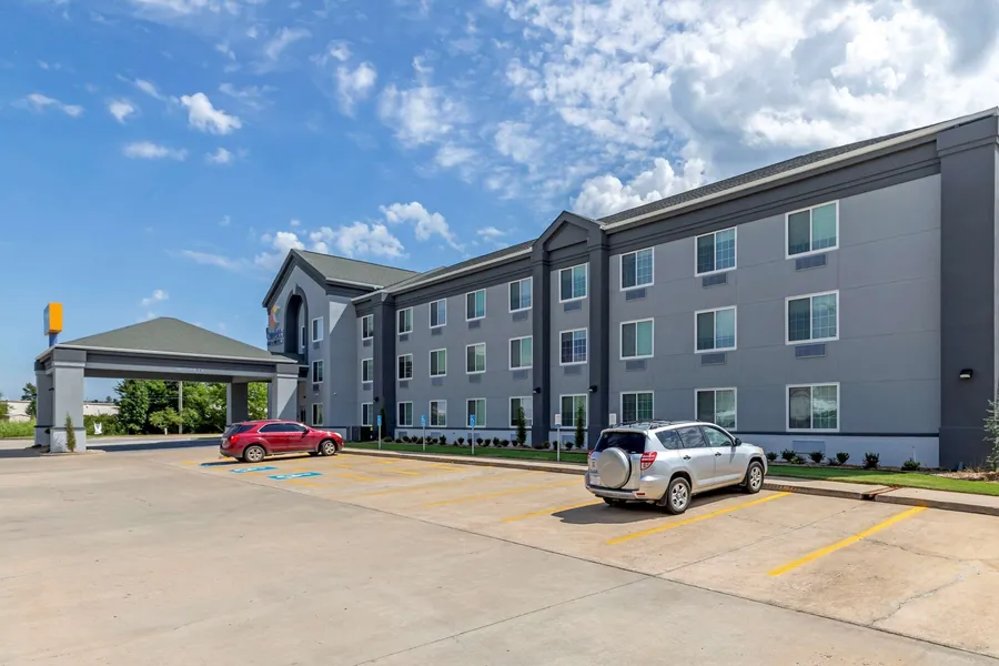 Comfort Inn & Suites Muskogee hotel detail image 2