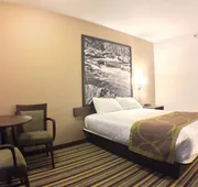Super 8 by Wyndham Kenora hotel detail image 7