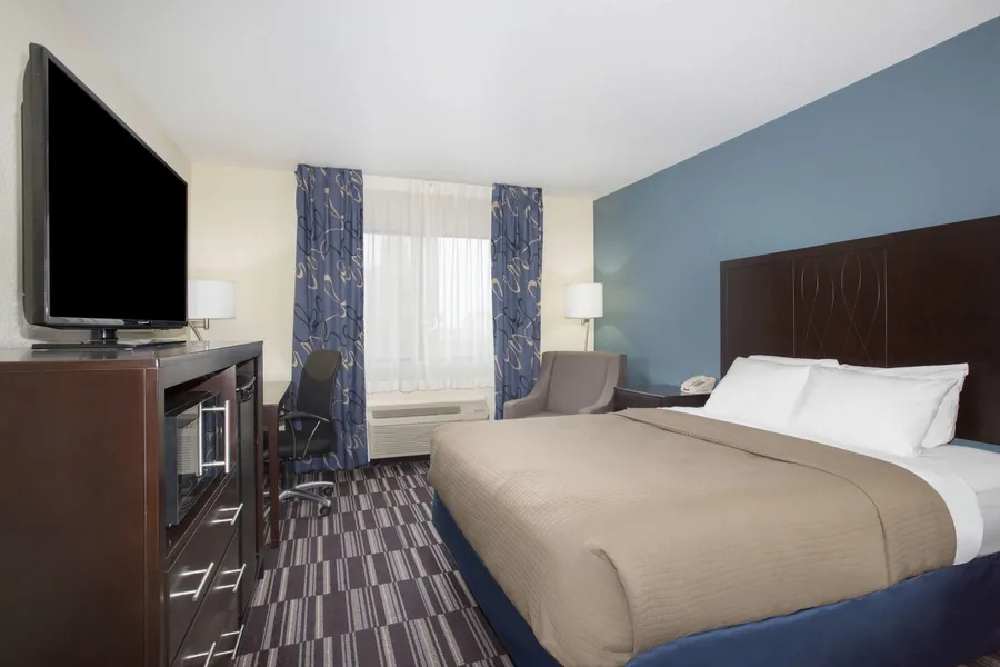 AmericInn by Wyndham Mount Pleasant hotel detail image 6