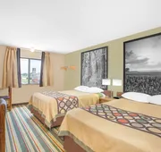 Super 8 by Wyndham Mt Pleasant hotel detail image 4