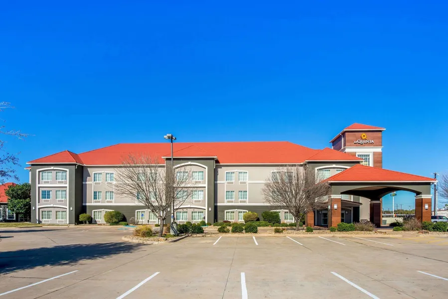 La Quinta Inn & Suites by Wyndham Eastland hotel detail image 2