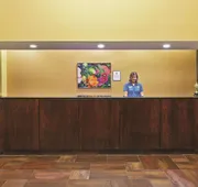 La Quinta Inn & Suites by Wyndham Eastland hotel detail image 3