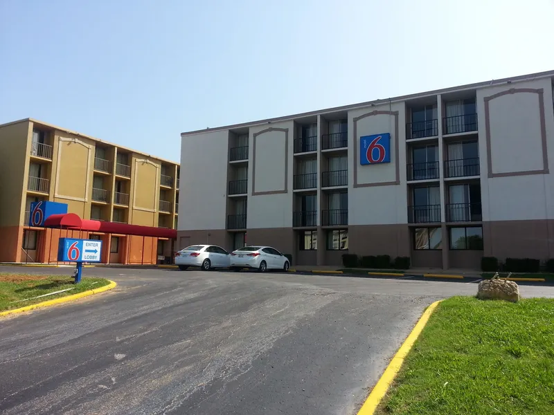 Motel 6 Jackson, TN hotel detail image 2