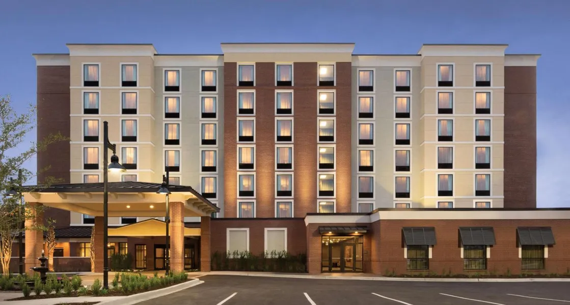 DoubleTree by Hilton Charleston Mount Pleasant hotel detail image 2