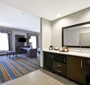 Hampton Inn Kenedy hotel detail image 7