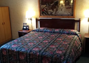 Budget Host Midway Inn hotel thumbnail 8