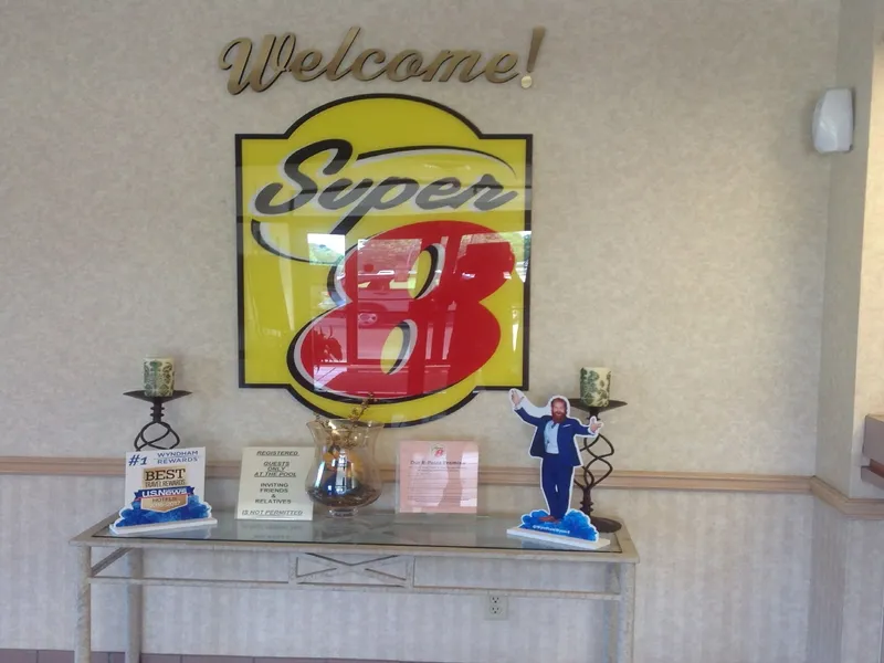 Super 8 by Wyndham Jasper TX hotel detail image 6