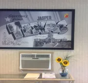 Super 8 by Wyndham Jasper TX hotel detail image 7