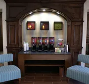 Hampton Inn & Suites Center hotel detail image 4