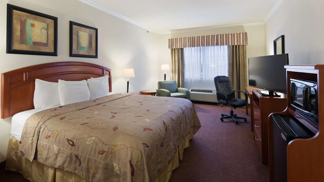 Best Western Cleveland Inn & Suites hotel detail image 6