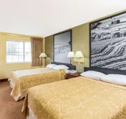 Western Inn & Suites hotel detail image 4